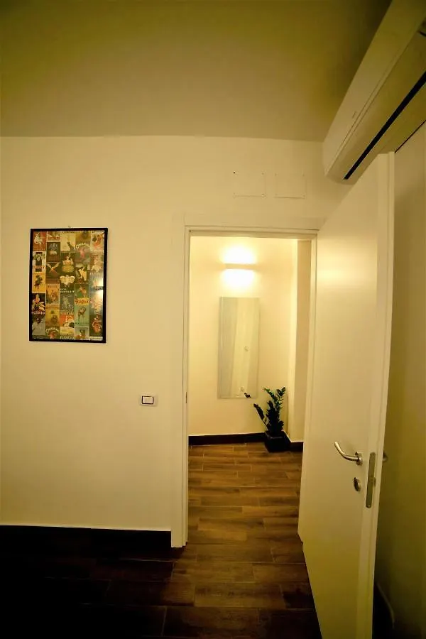 Paola'S Apartment In The Heart Of Trastevere, Roma  Róma